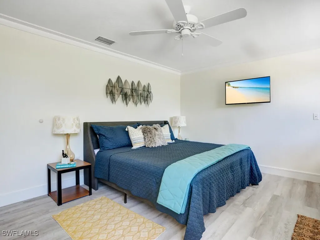 1279 10th Avenue N Naples FL 34102