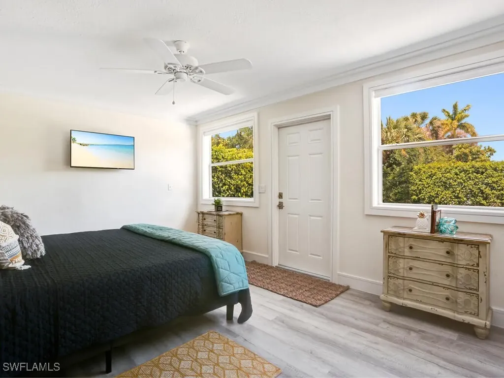 1279 10th Avenue N Naples FL 34102