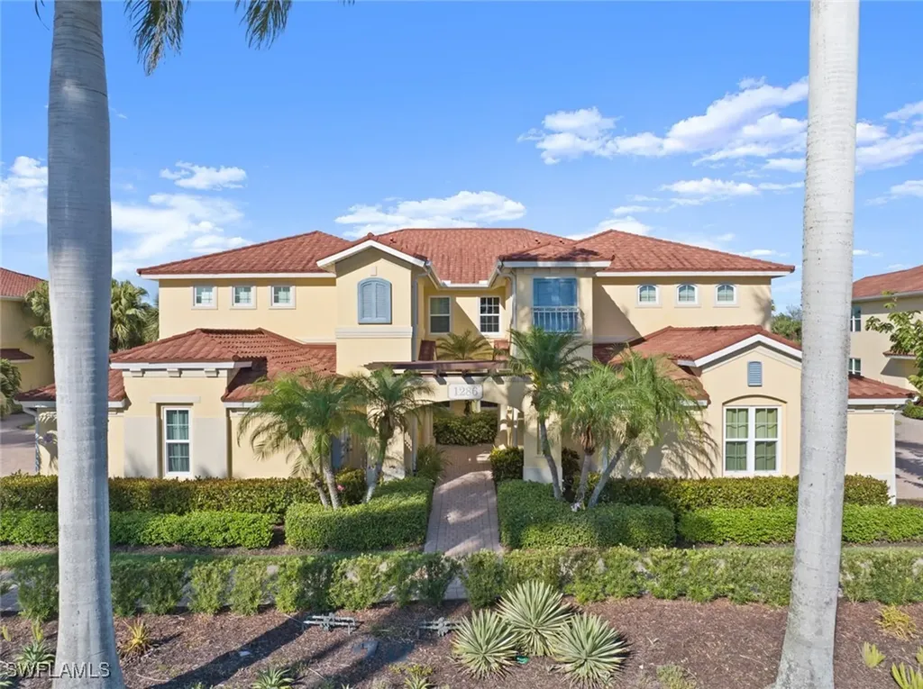 1286 Rialto Way Naples FL 34114