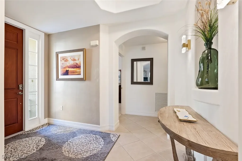 1286 Rialto Way Naples FL 34114