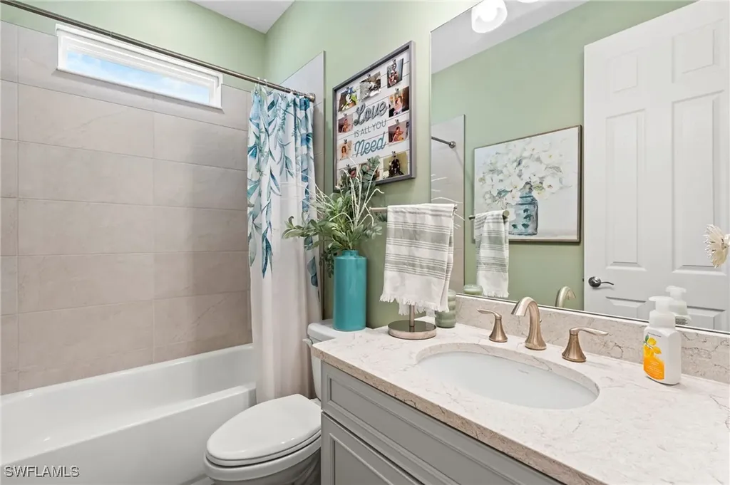 28140 Captiva Shell Loop Bonita Springs FL 34135