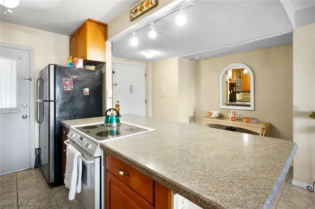 1766 Cape Coral Parkway E Cape Coral FL 33904