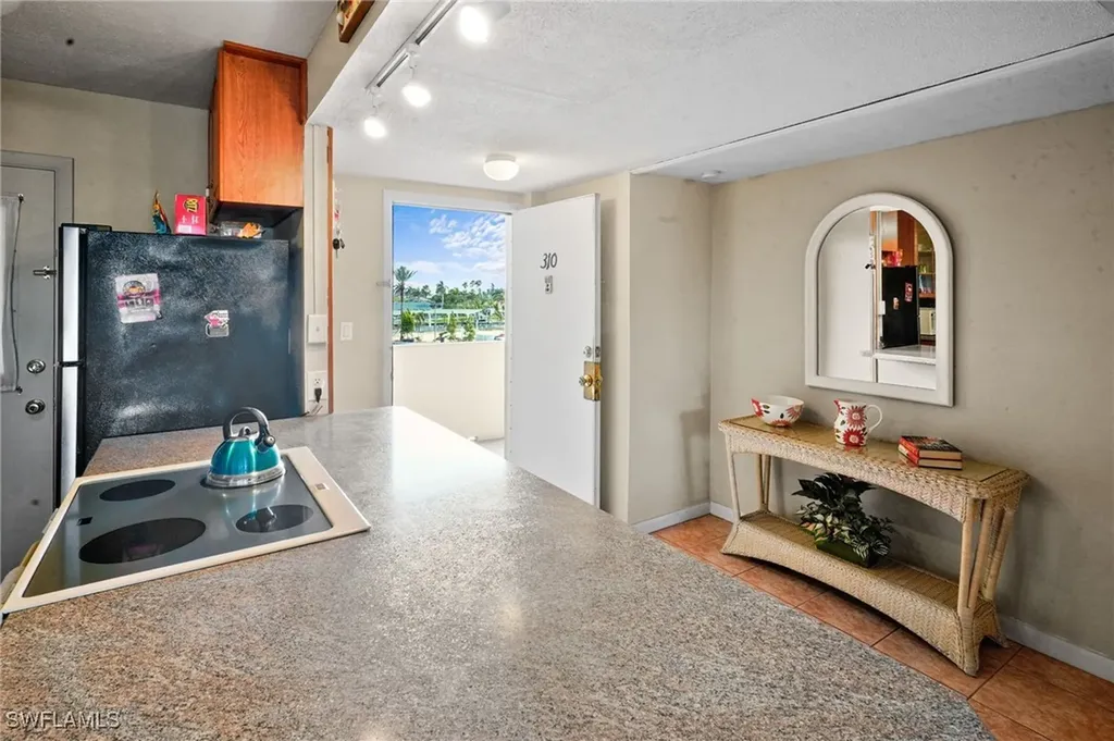 1766 Cape Coral Parkway E Cape Coral FL 33904