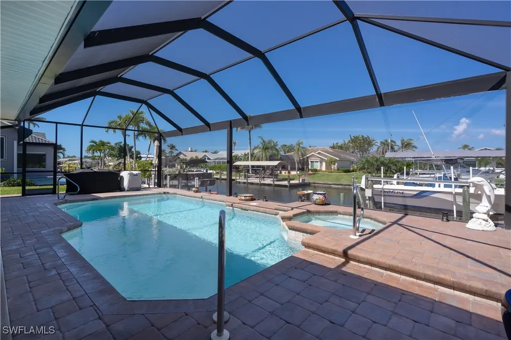 5228 SW 8th Court Cape Coral FL 33914
