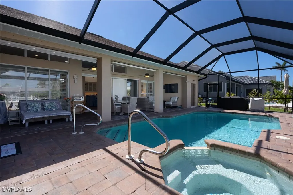 5228 SW 8th Court Cape Coral FL 33914