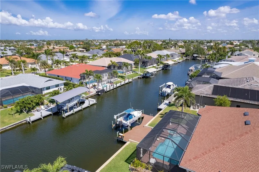 5228 SW 8th Court Cape Coral FL 33914