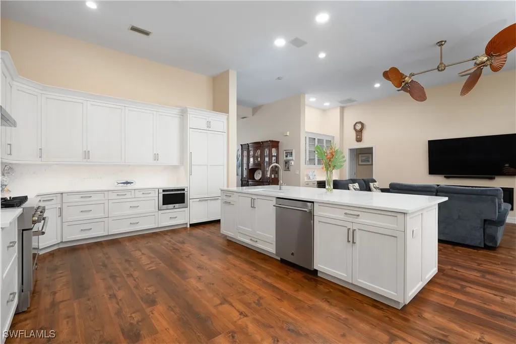 5228 SW 8th Court Cape Coral FL 33914