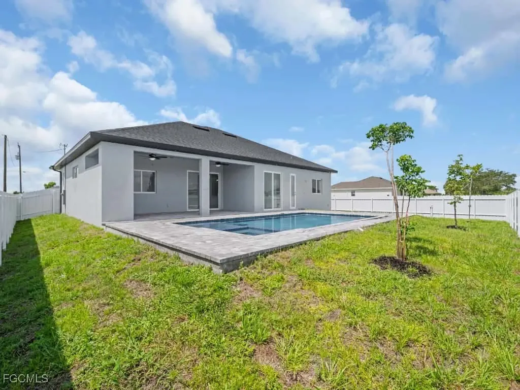 4313 NW 34th Terrace Cape Coral FL 33993