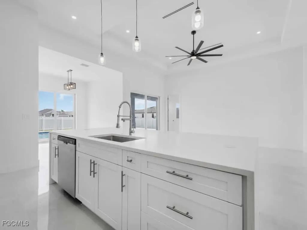 4313 NW 34th Terrace Cape Coral FL 33993