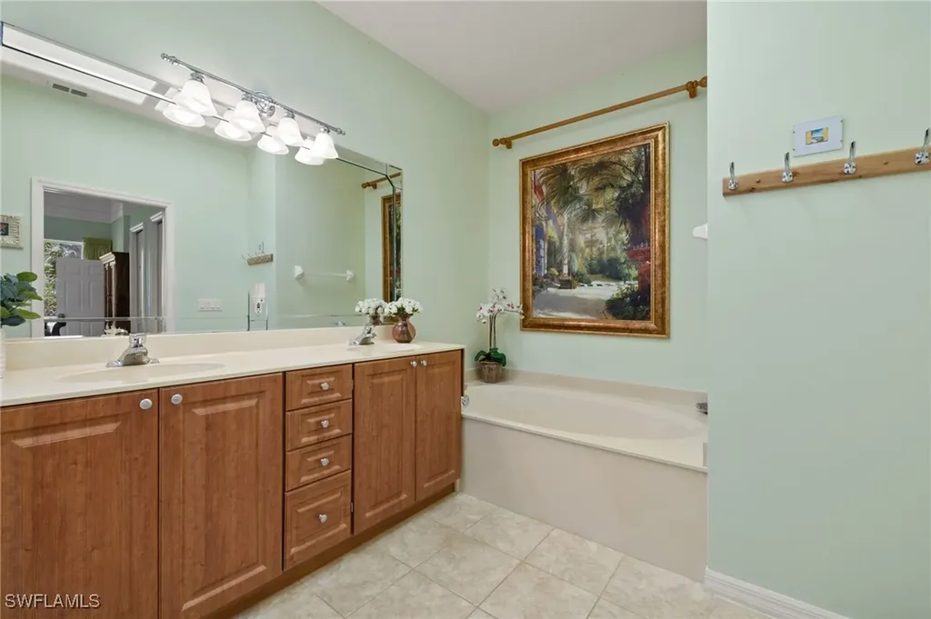1409 Athol Way Naples FL 34104