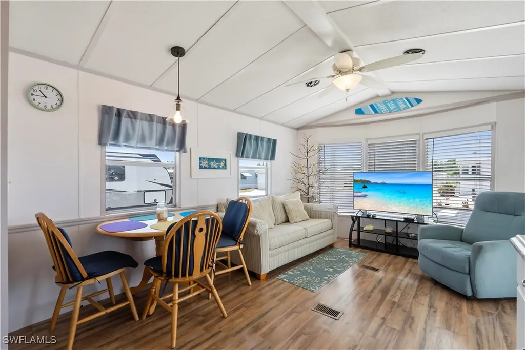 242 Caravan Circle North Fort Myers FL 33903