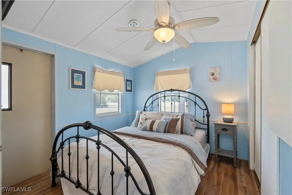 242 Caravan Circle North Fort Myers FL 33903