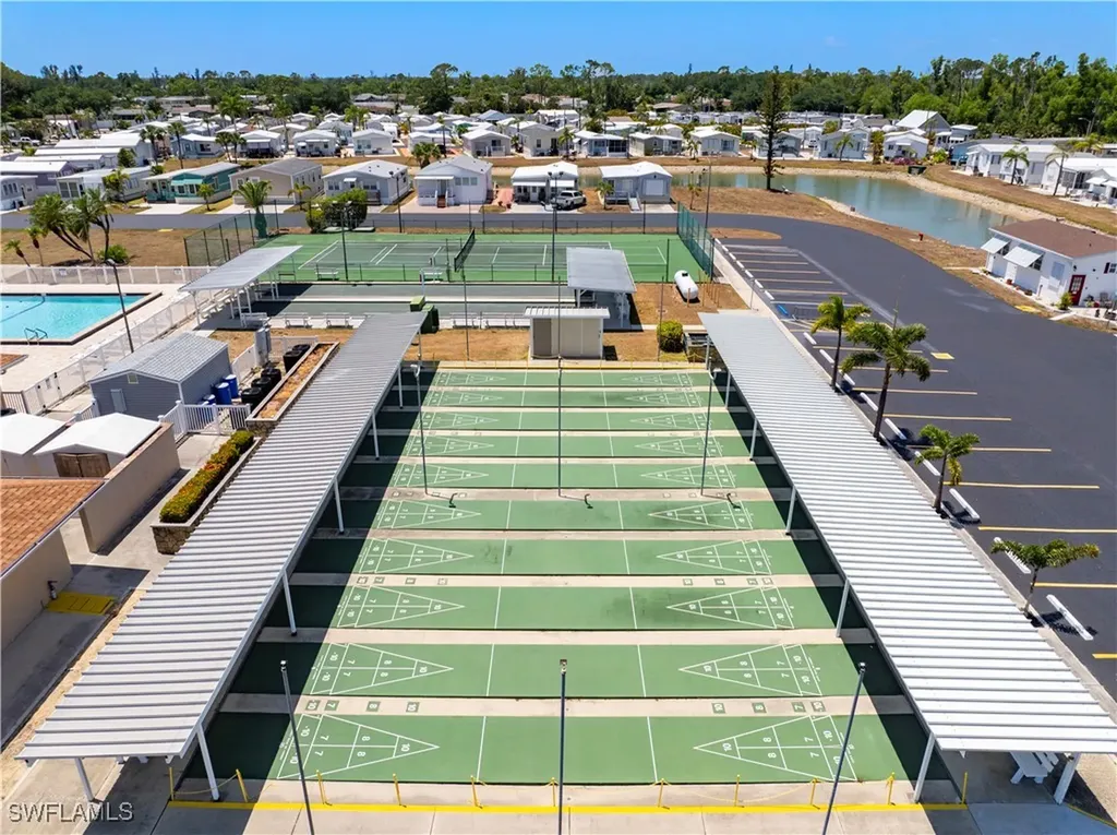 242 Caravan Circle North Fort Myers FL 33903