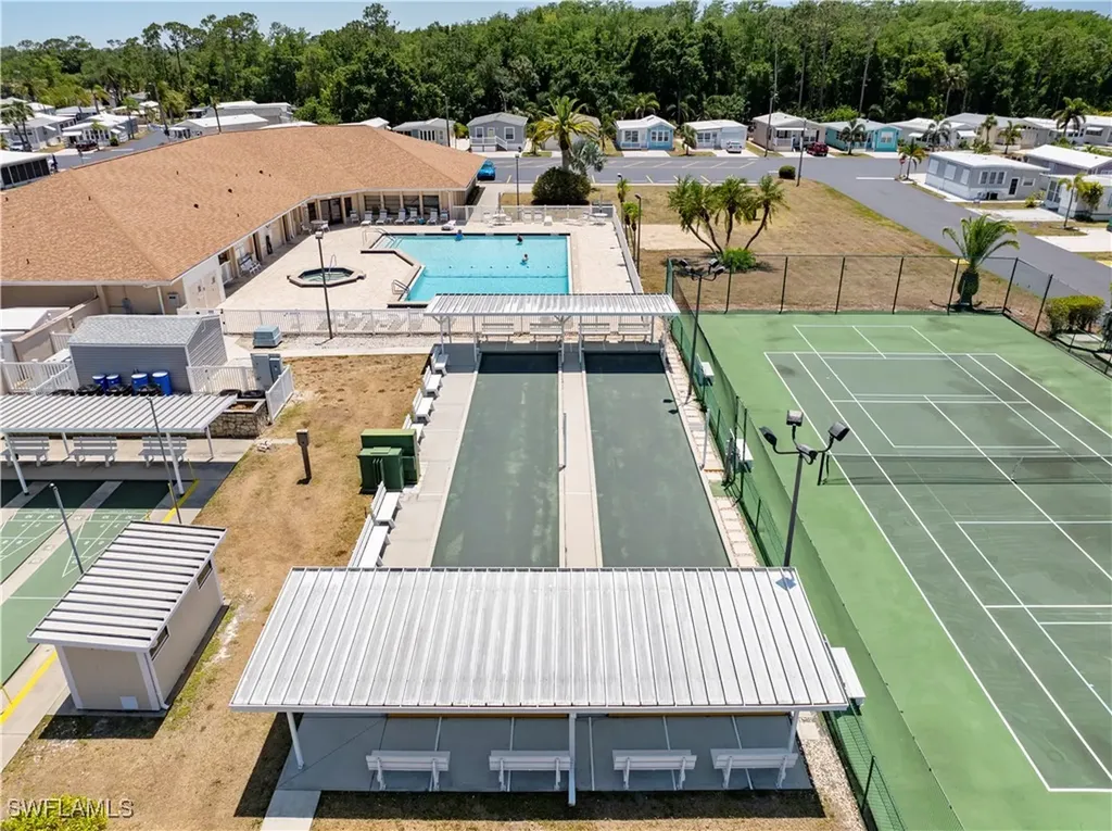 242 Caravan Circle North Fort Myers FL 33903