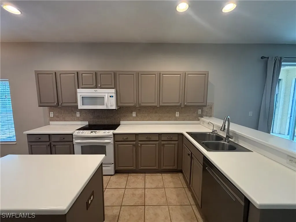 9379 Gladiolus Preserve Circle Fort Myers FL 33908