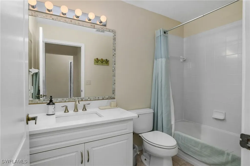 7505 Stoneybrook Drive Naples FL 34112