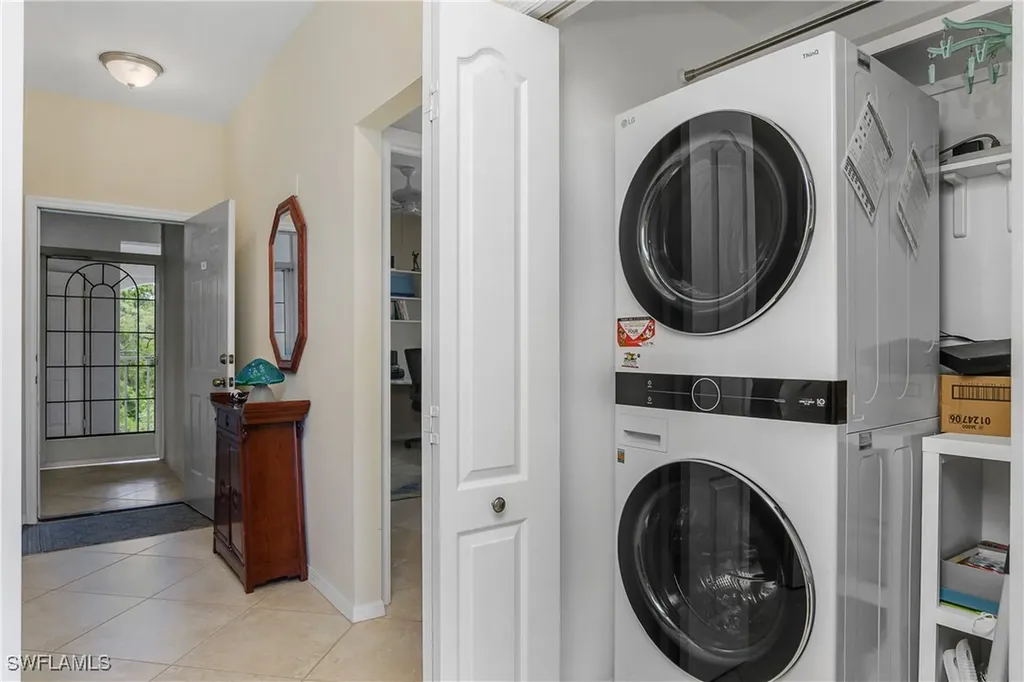 7505 Stoneybrook Drive Naples FL 34112