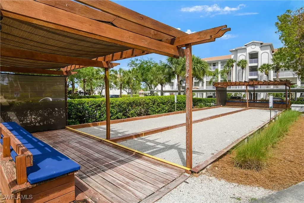 7505 Stoneybrook Drive Naples FL 34112