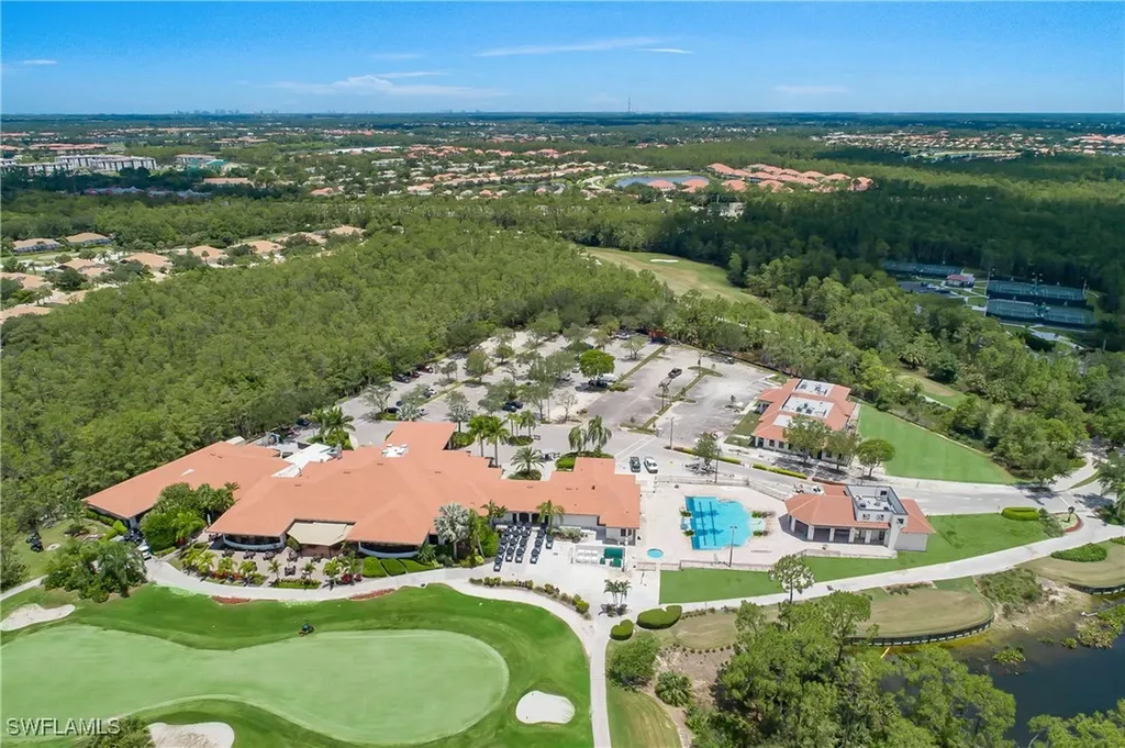 7505 Stoneybrook Drive Naples FL 34112