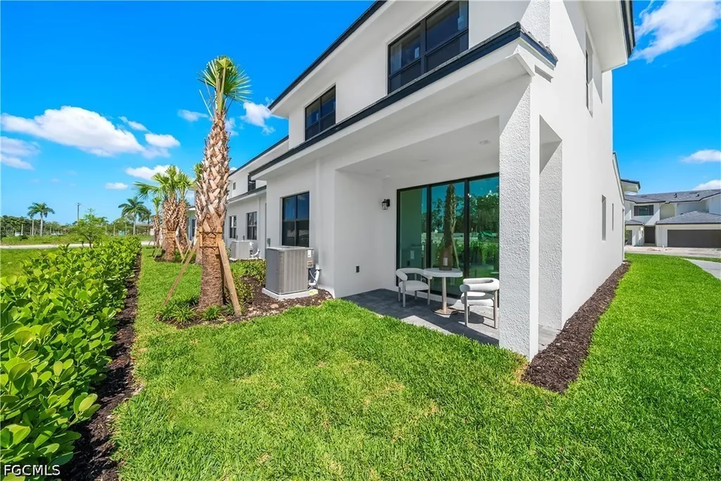 6093 Barbara Circle Naples FL 34112