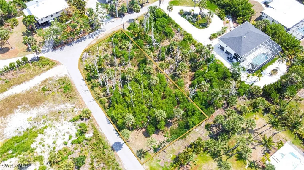 Corner Lot Fort Myers FL 33908