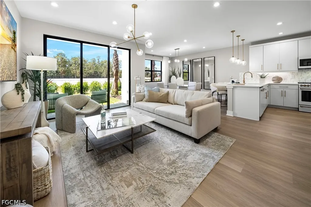 6088 Barbara Circle Naples FL 34112