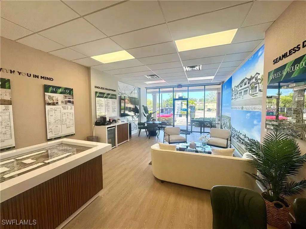 6085 Barbara Circle Naples FL 34112
