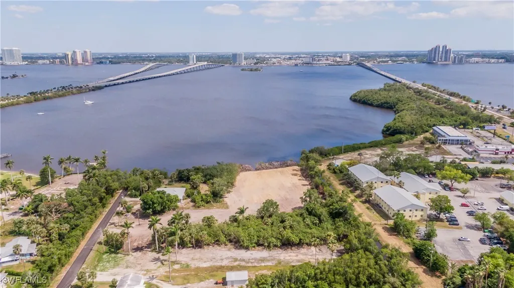1069 River Road North Fort Myers FL 33903