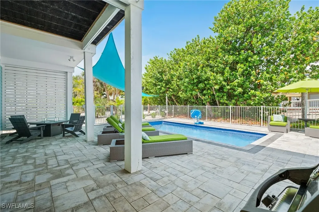 4540 Seair Lane Upper Captiva FL 33924