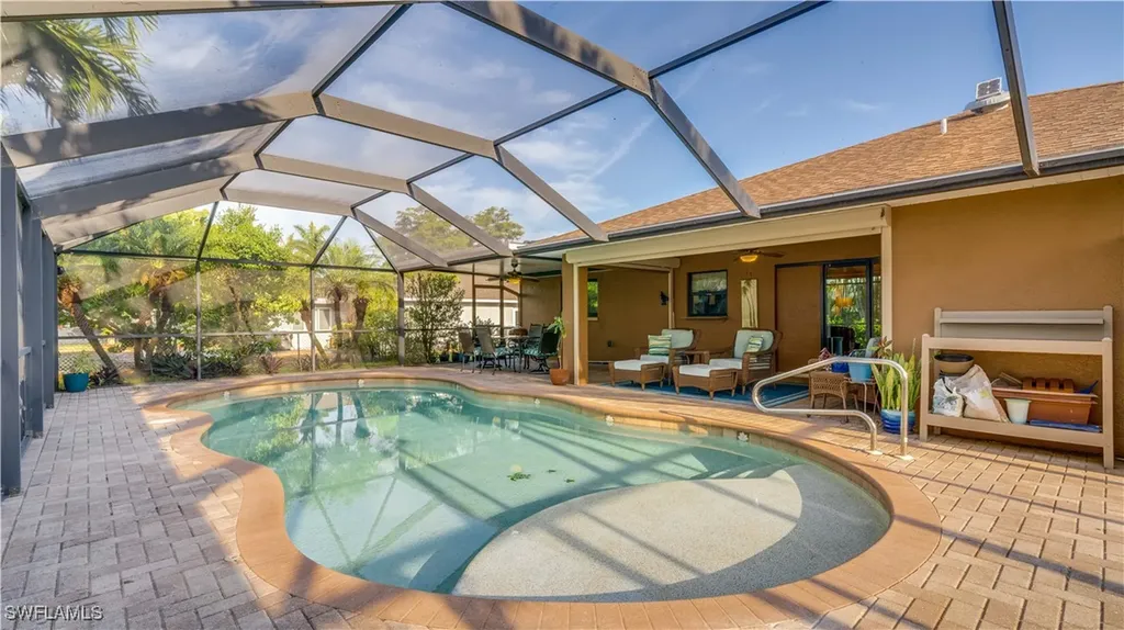 1017 SW 37th Lane Cape Coral FL 33914