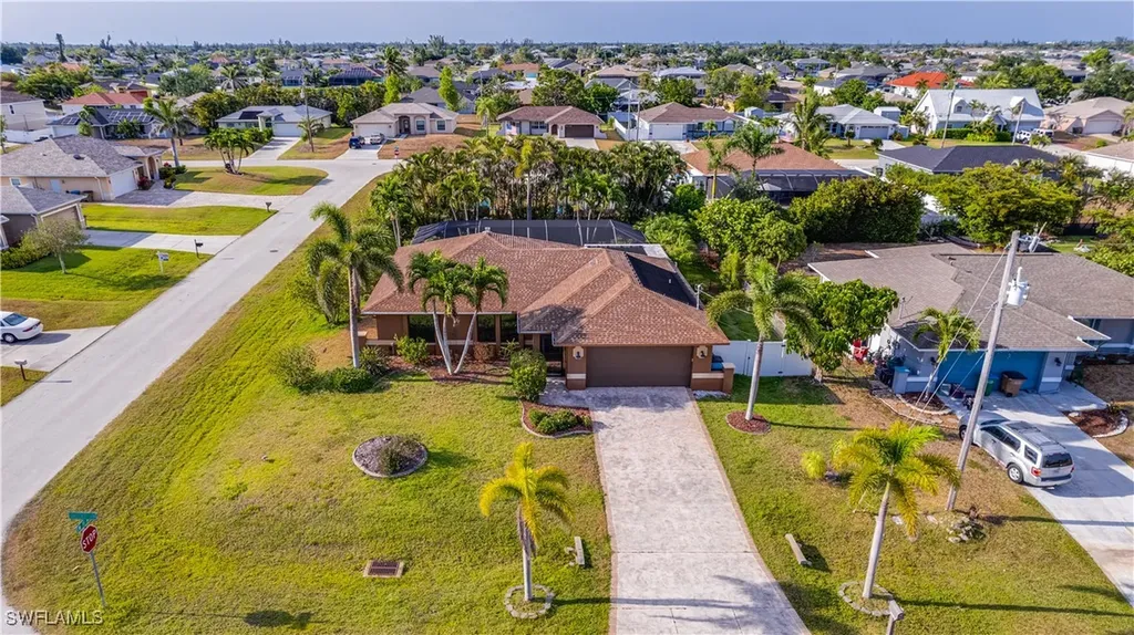 1017 SW 37th Lane Cape Coral FL 33914