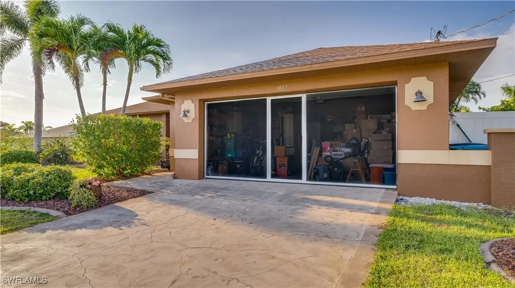 1017 SW 37th Lane Cape Coral FL 33914