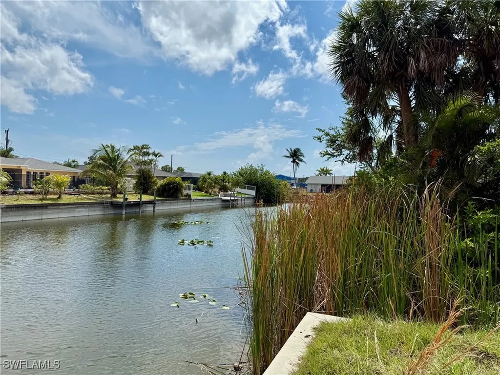 714 SW 39th Street Cape Coral FL 33914