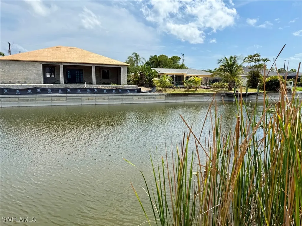 714 SW 39th Street Cape Coral FL 33914