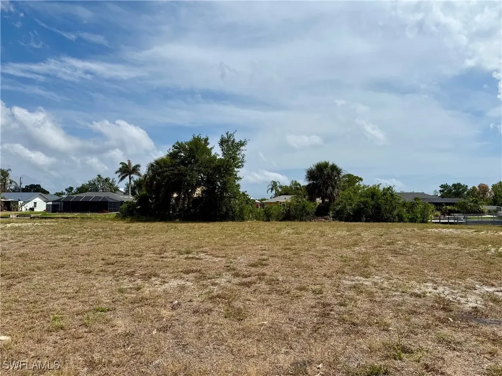 714 SW 39th Street Cape Coral FL 33914