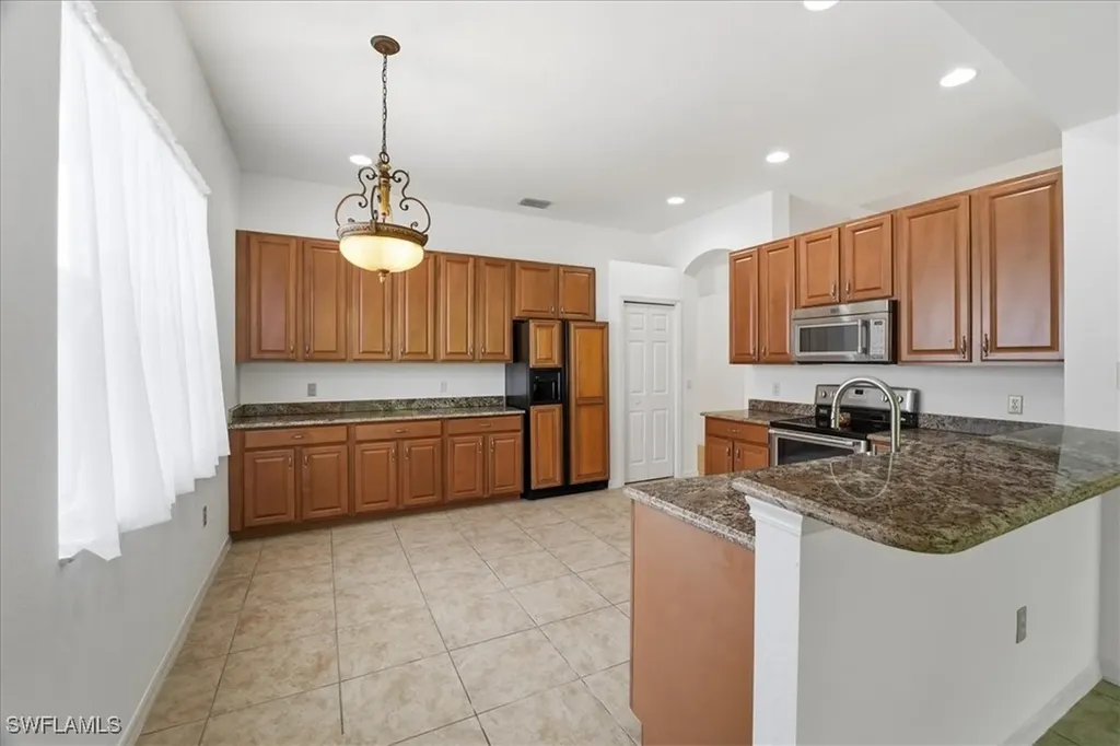 14439 Manchester Drive Naples FL 34114