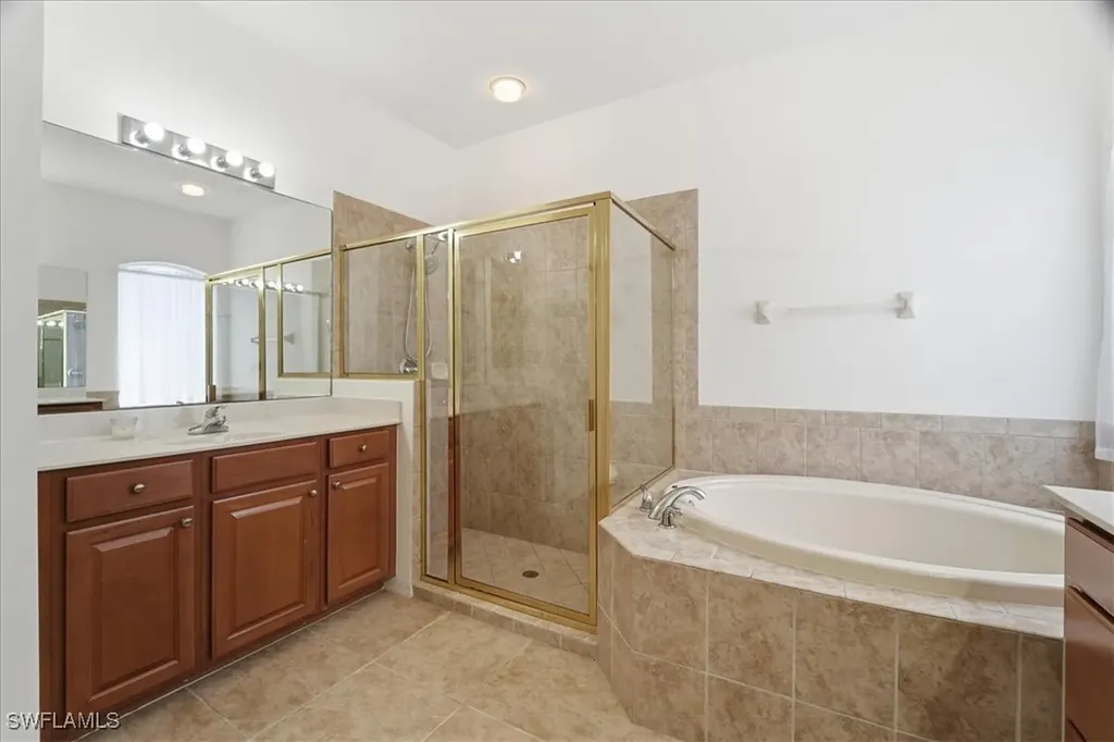 14439 Manchester Drive Naples FL 34114