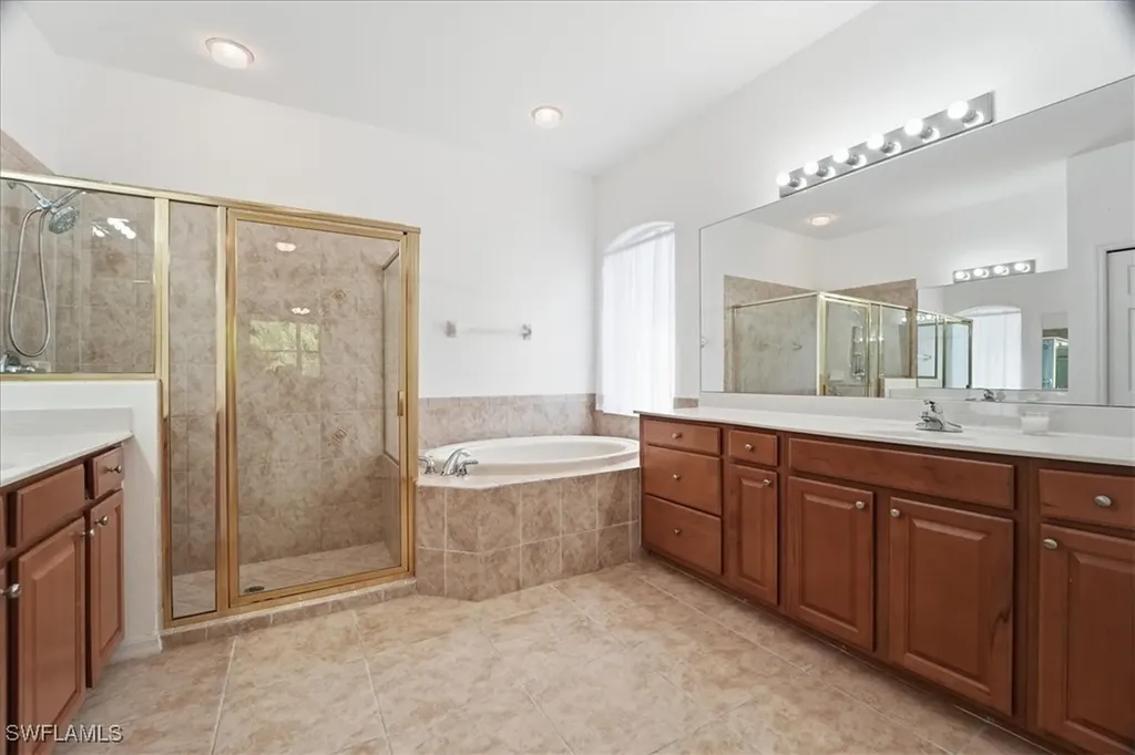 14439 Manchester Drive Naples FL 34114