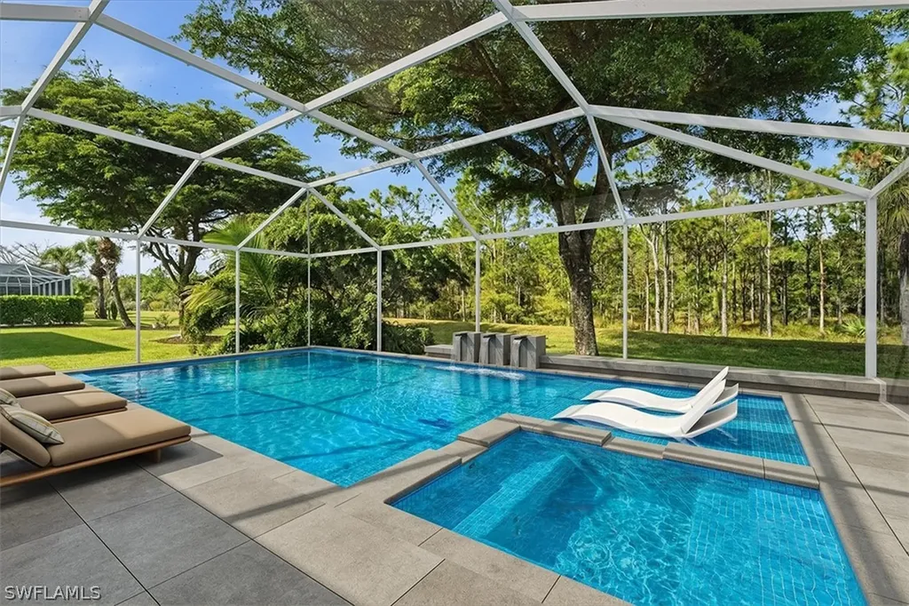 14439 Manchester Drive Naples FL 34114