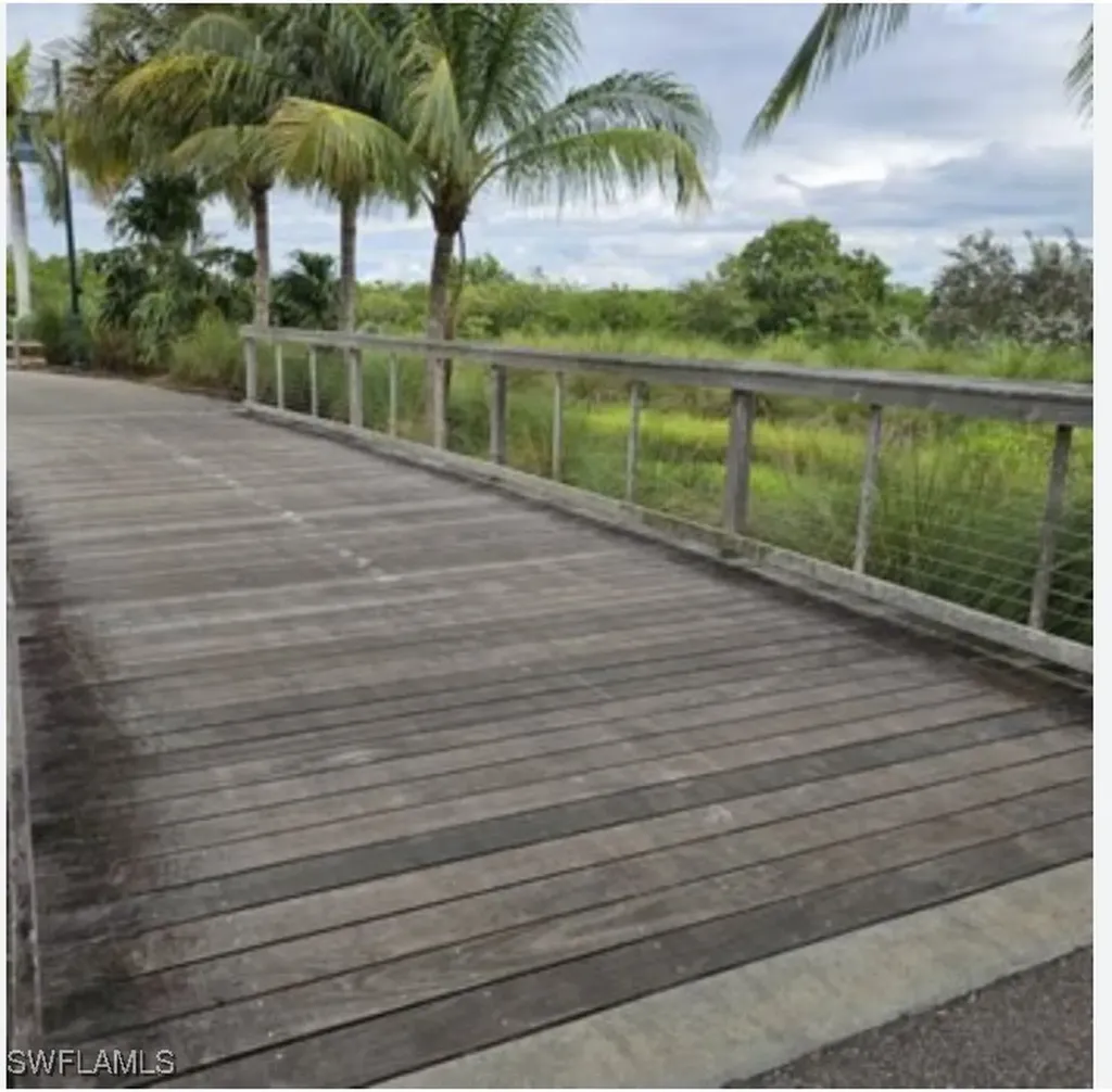 14439 Manchester Drive Naples FL 34114