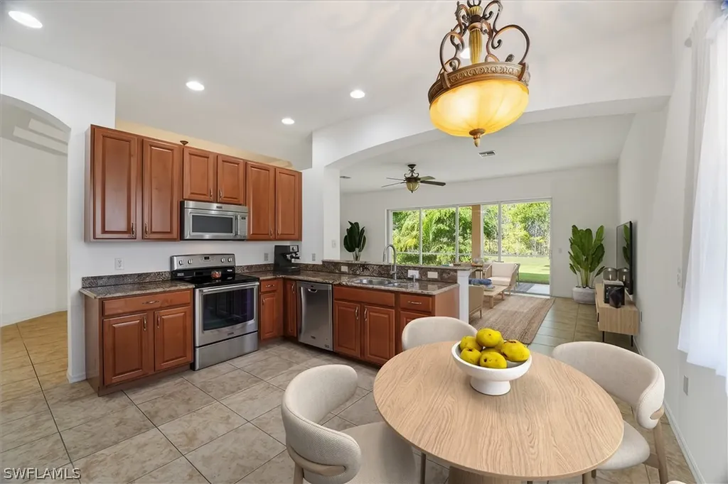 14439 Manchester Drive Naples FL 34114