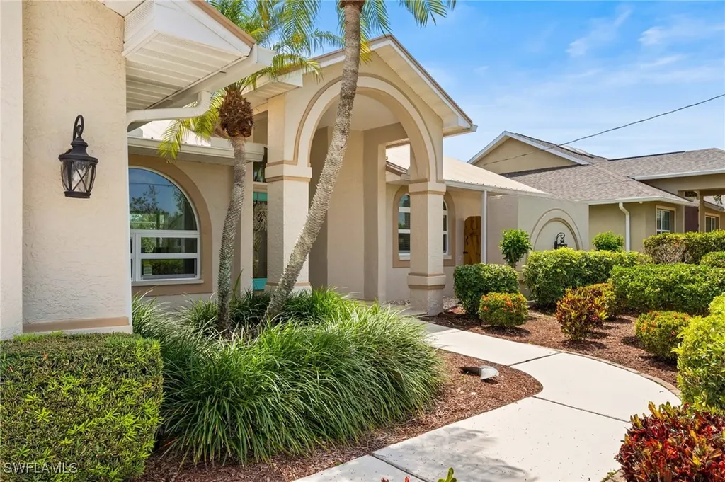 1222 SW 54th Street Cape Coral FL 33914