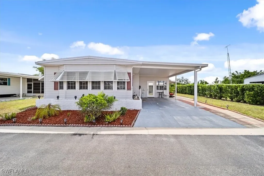 30 Aloe Street Alva FL 33920