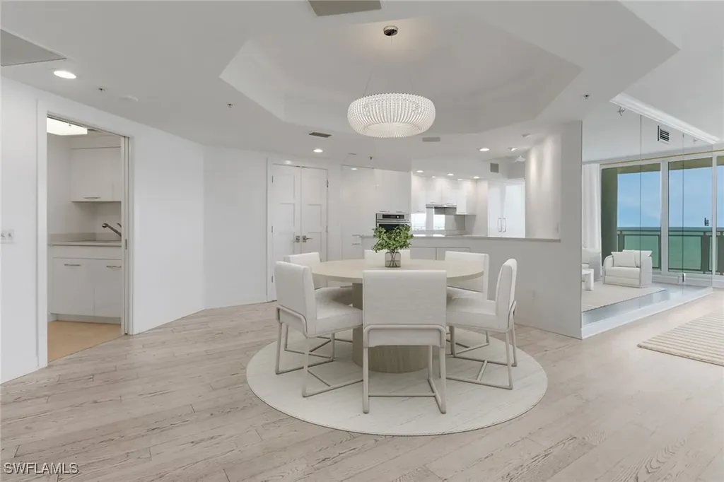 8231 Bay Colony Drive Naples FL 34108