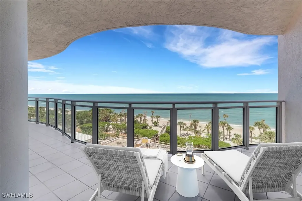 8231 Bay Colony Drive Naples FL 34108