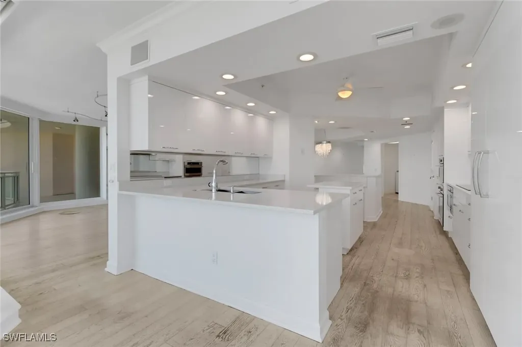 8231 Bay Colony Drive Naples FL 34108