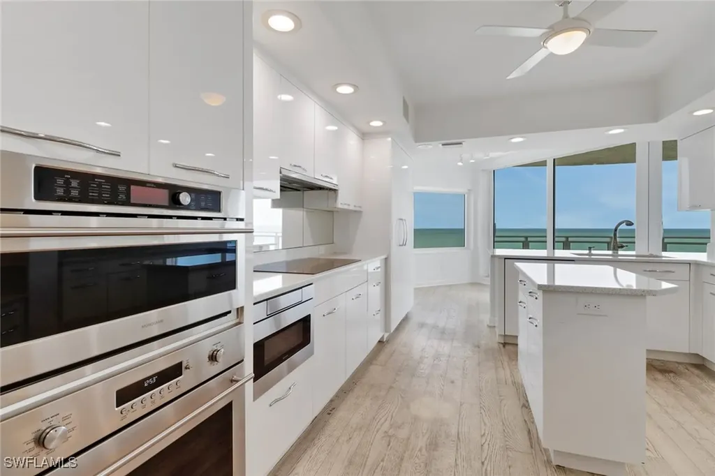 8231 Bay Colony Drive Naples FL 34108