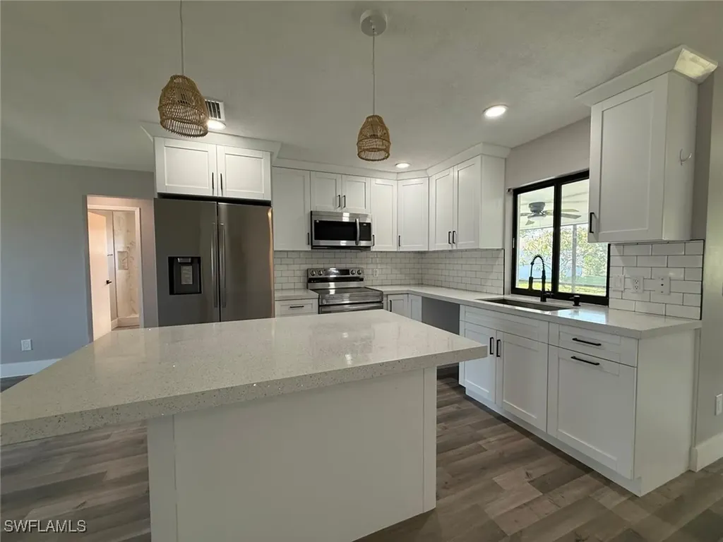 1219 SE 25th Terrace Cape Coral FL 33904