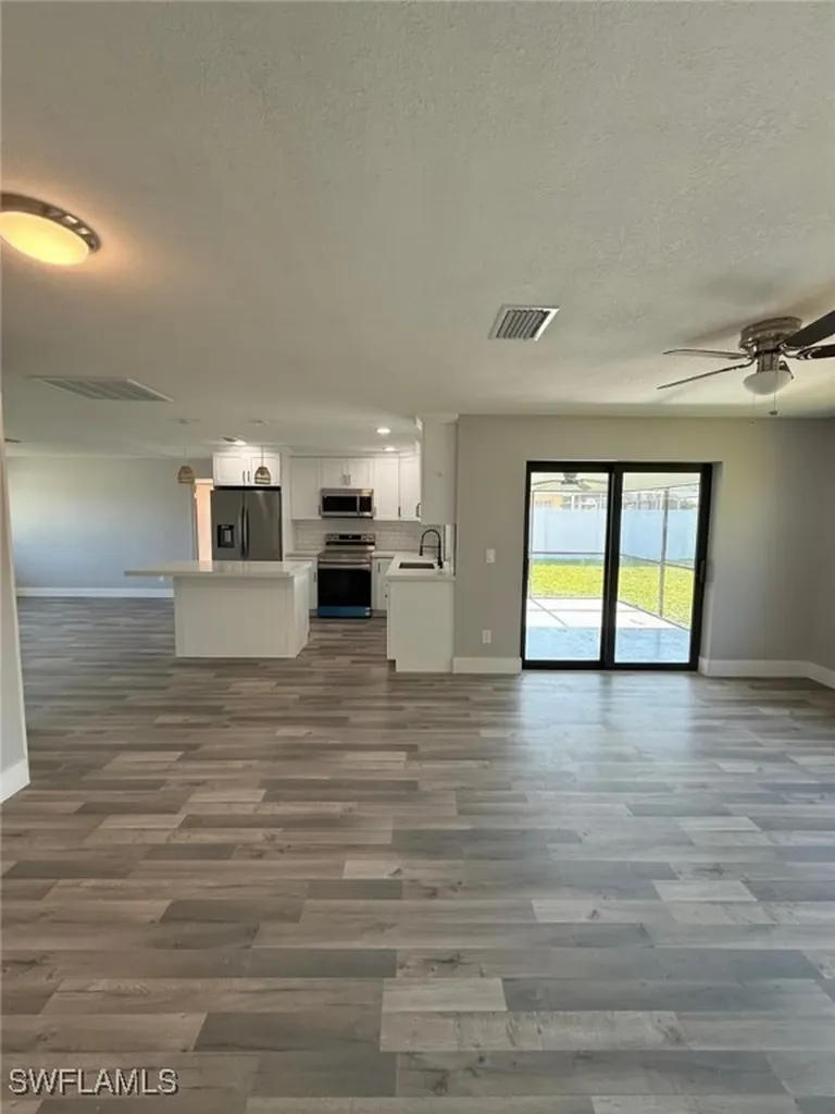 1219 SE 25th Terrace Cape Coral FL 33904