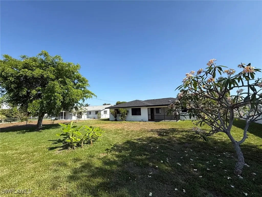 1219 SE 25th Terrace Cape Coral FL 33904